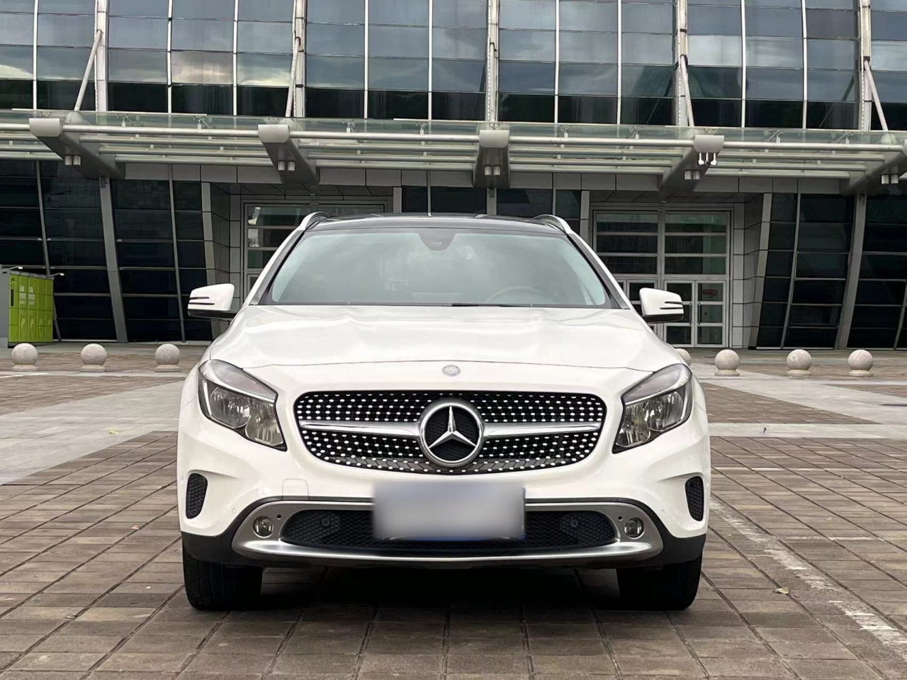 GLA 2016 GLA 200 Dynamic photo 2