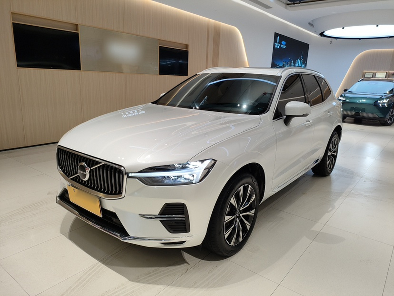 XC60 2023 B5 AWD Luxury