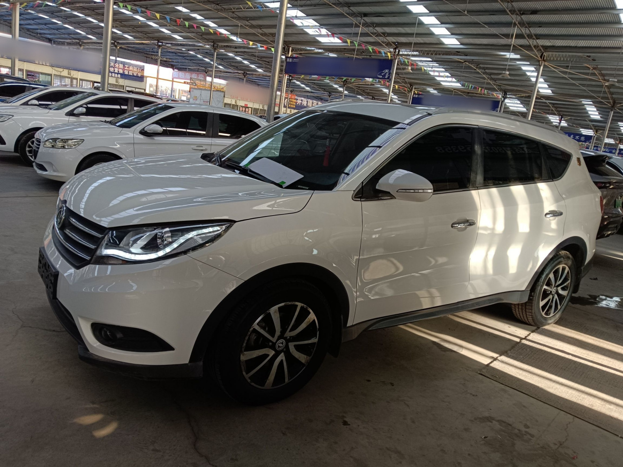 Fengon 580 2016 Facelift 1.5T CVT Luxury photo 4