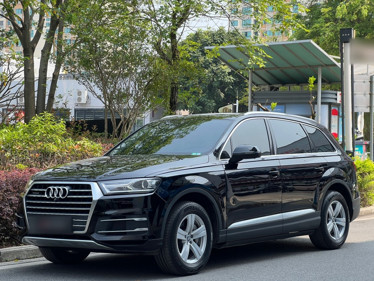 Q7 Parallel Import