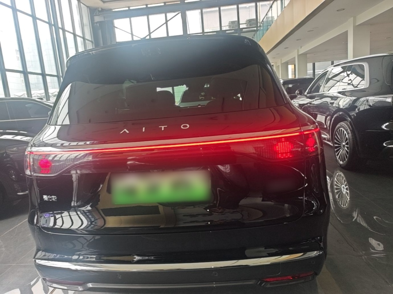 HIMA AITO M8 2025 EREV Max 37kWh 6-Seater 192-Line LiDAR photo 5