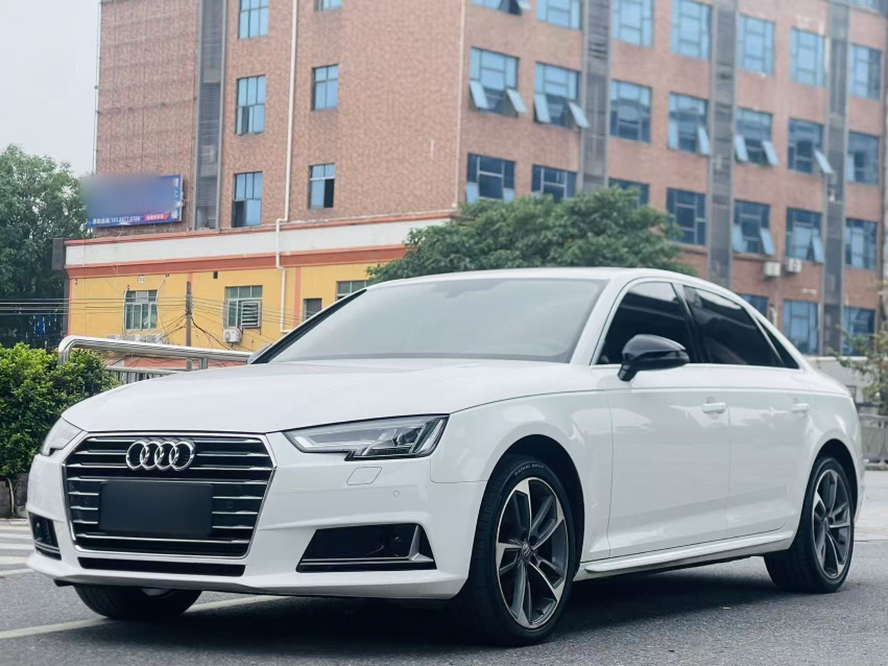 A4L 2018 30 Anniversary 40 TFSI Progressive