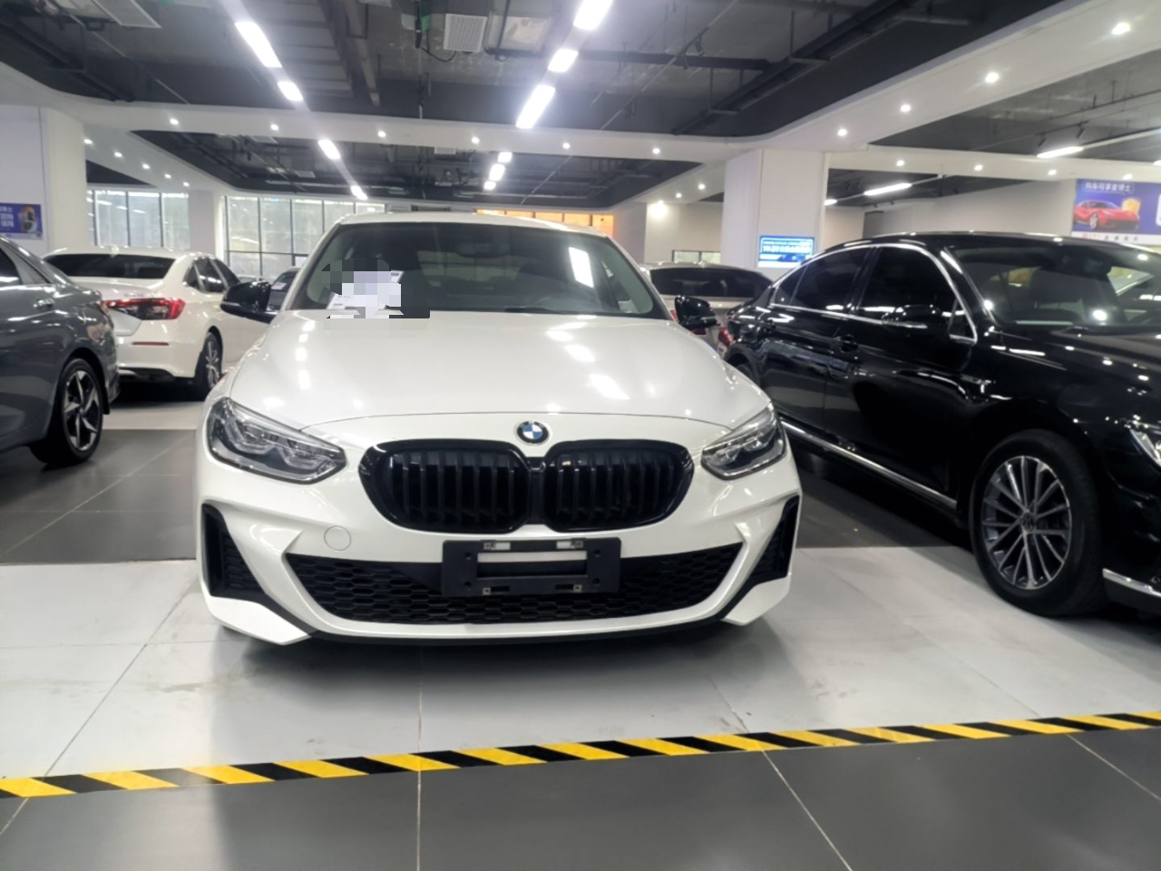 1 Series 2023 125i M Sport photo 2