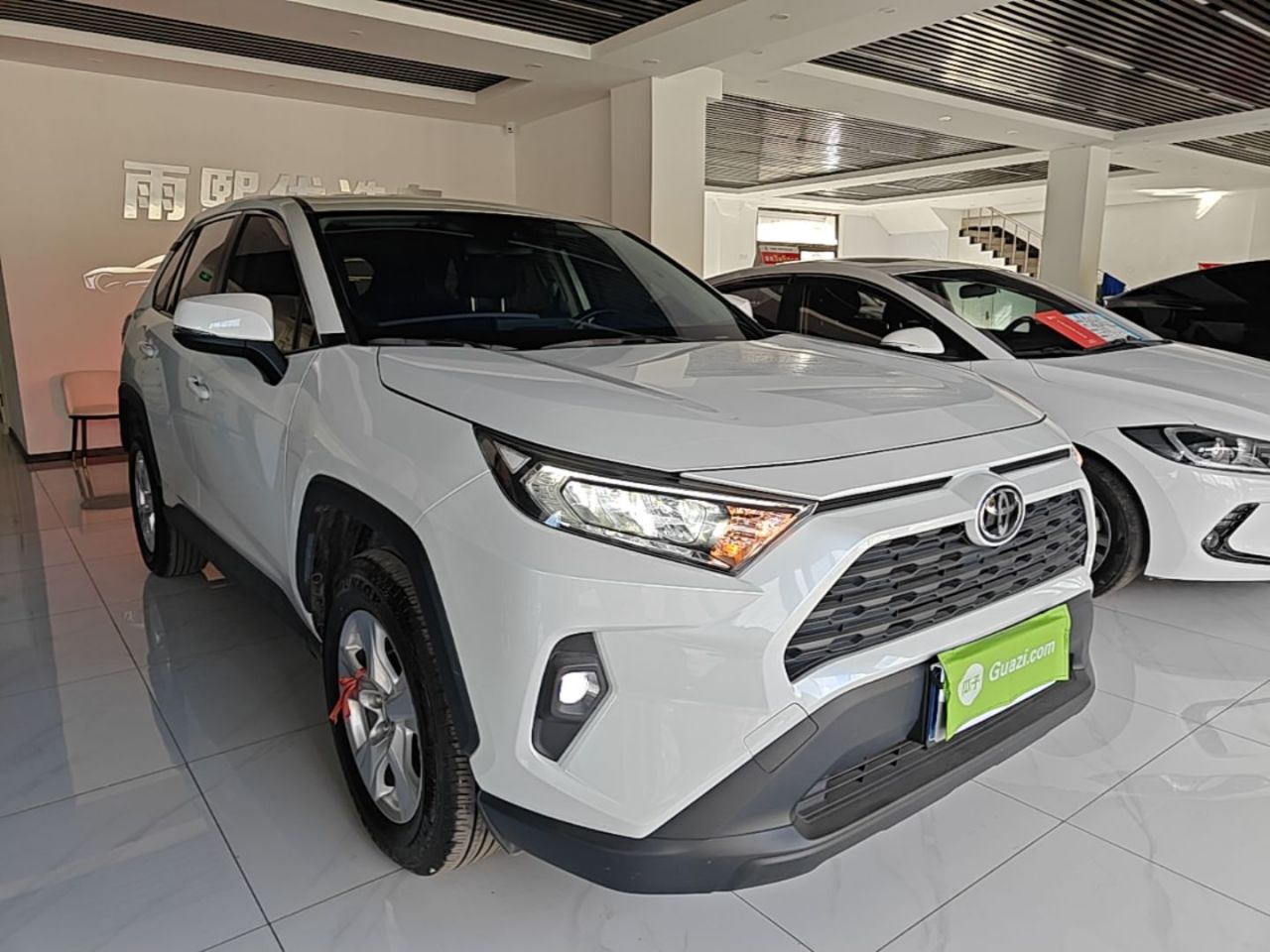 RAV4 2024 2.0L CVT RWD photo 3
