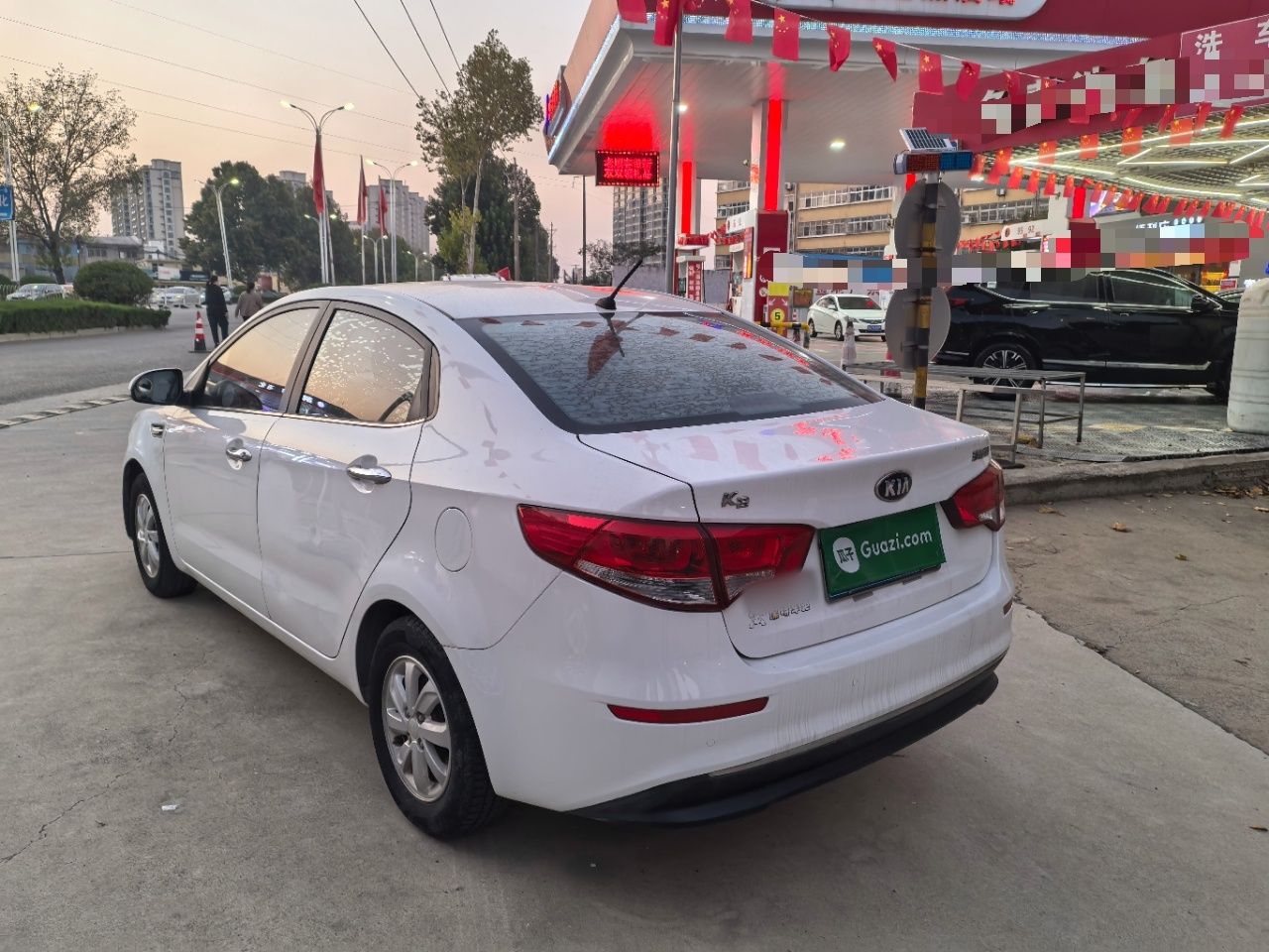 K2 2015 Sedan 1.4L MT GLS photo 4