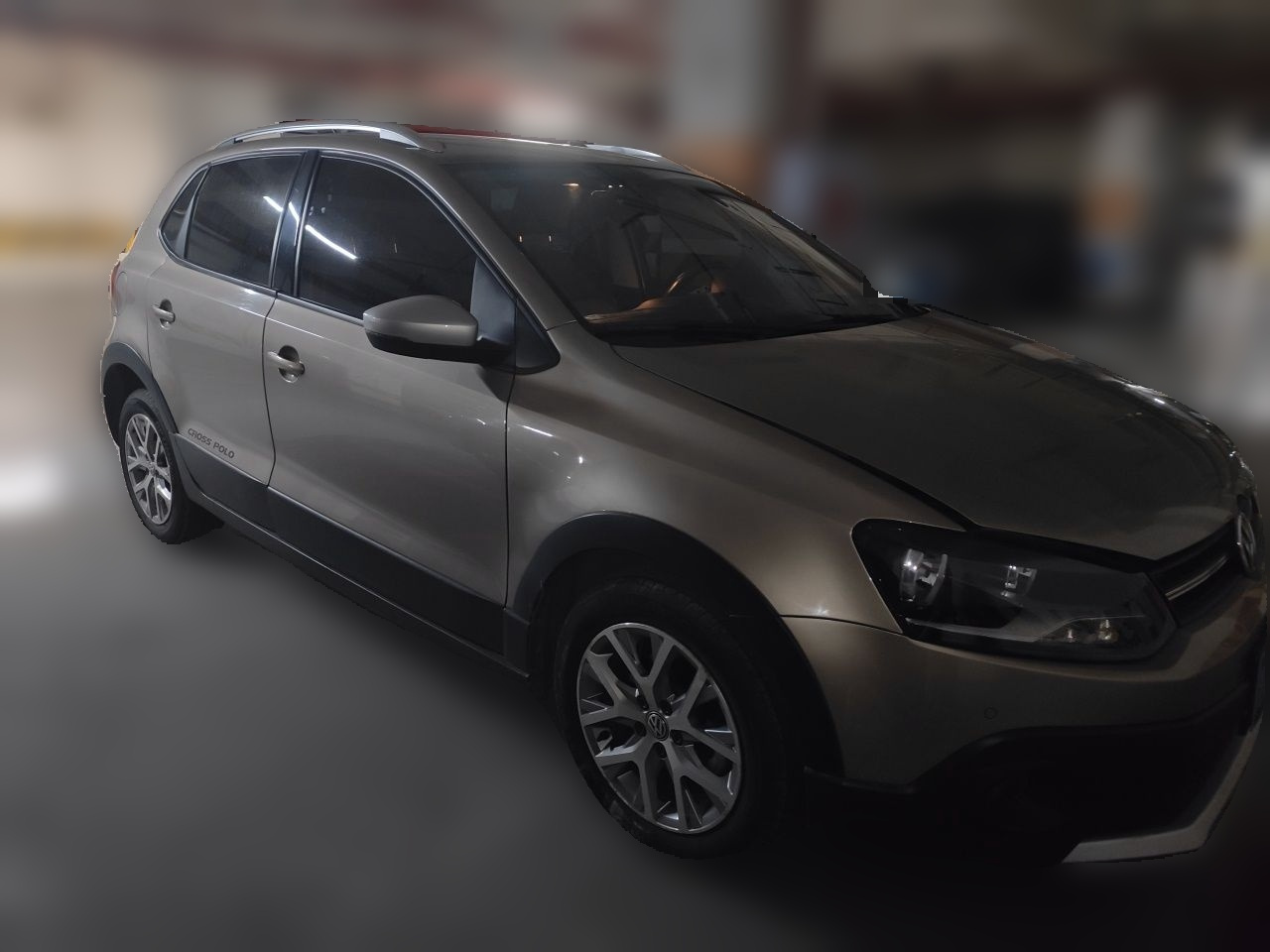 2014 1.6L Cross Polo AT photo 3
