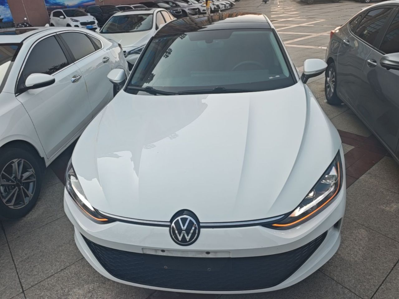 2024 Lamando L 200TSI DSG photo 2