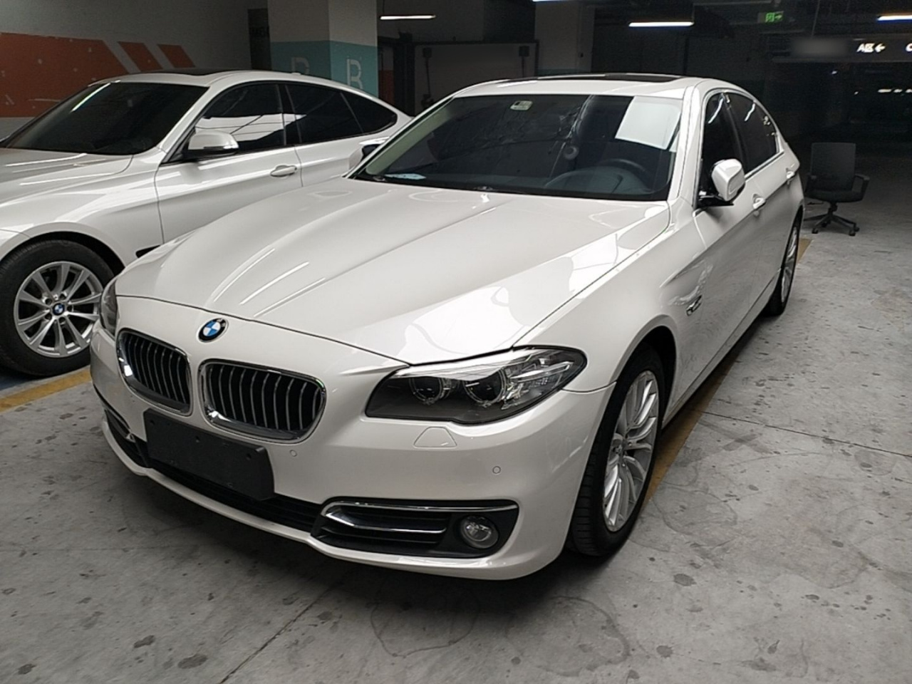 5 Series 2017 525Li Luxury Design Package