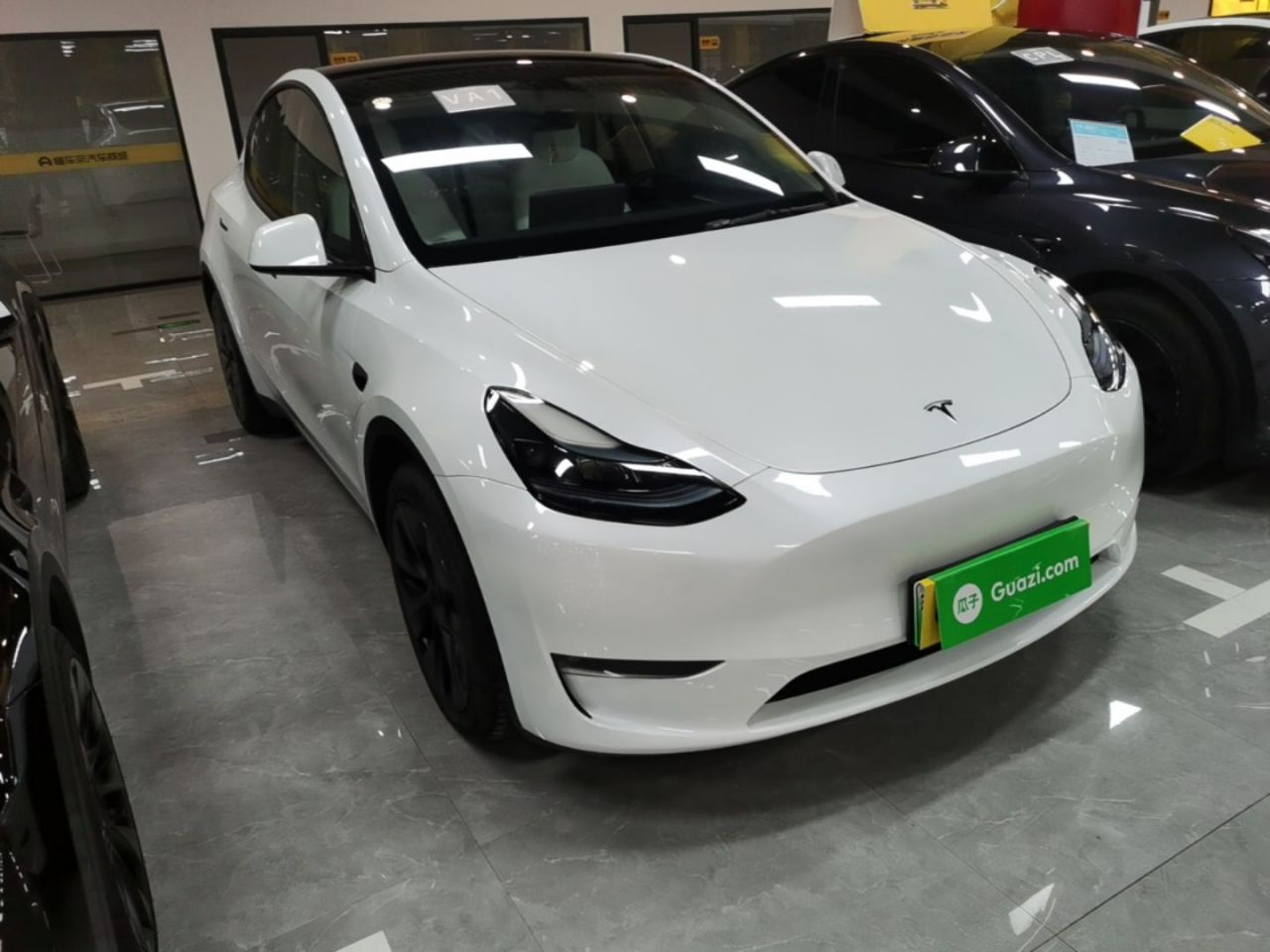 Model Y 2024 Long Range AWD photo 3