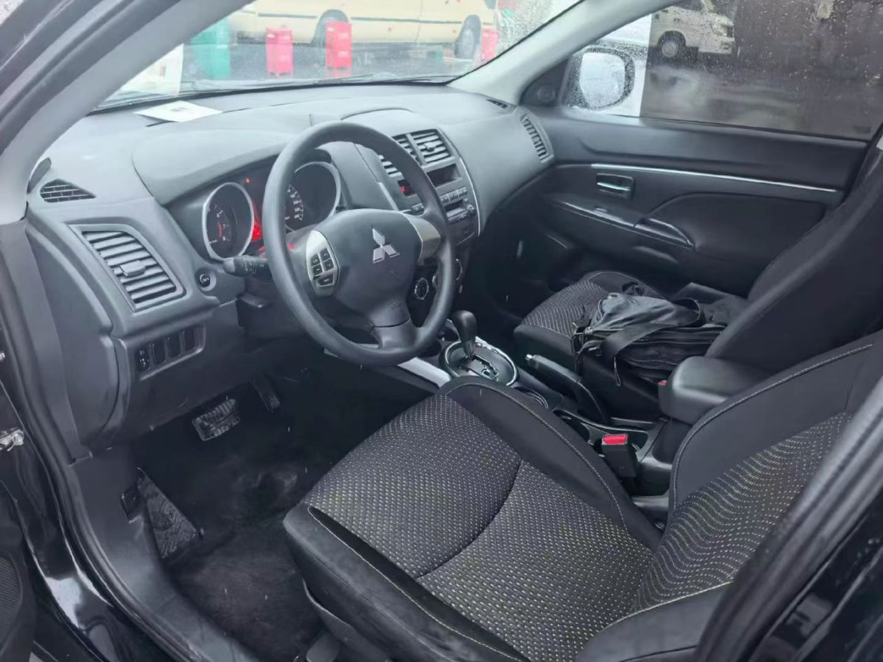 ASX 2013 2.0L CVT RWD Elite photo 4