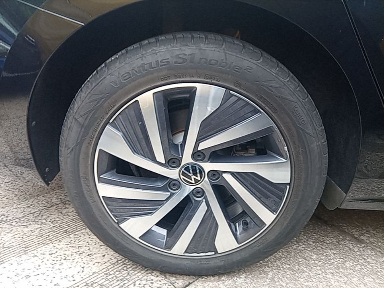 Passat EV 2023 430PHEV Hybrid Luxury photo 3