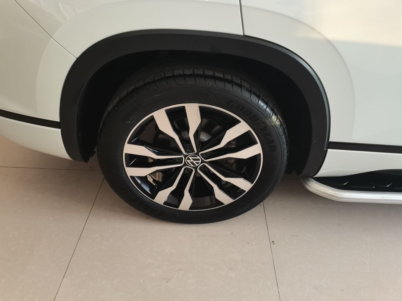 Tayron 2022 380TSI AWD R-Line Connected photo 4