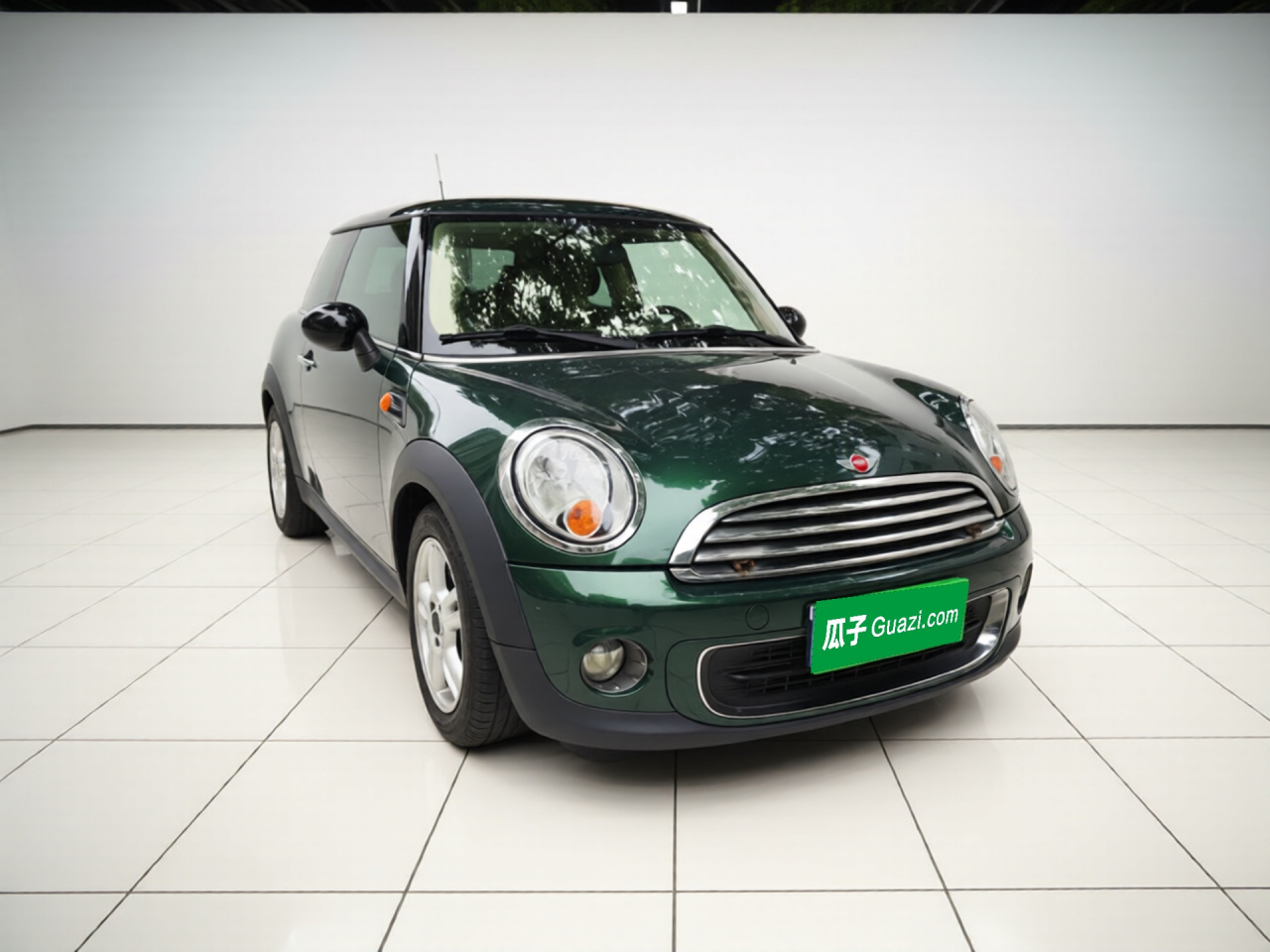 2011 1.6L ONE photo 3