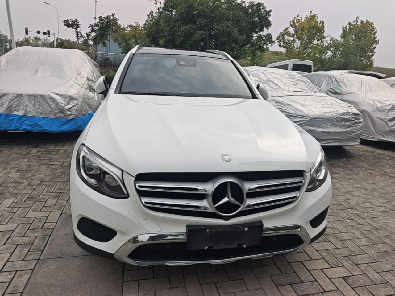 GLC 2016 GLC 300 4MATIC Dynamic photo 2