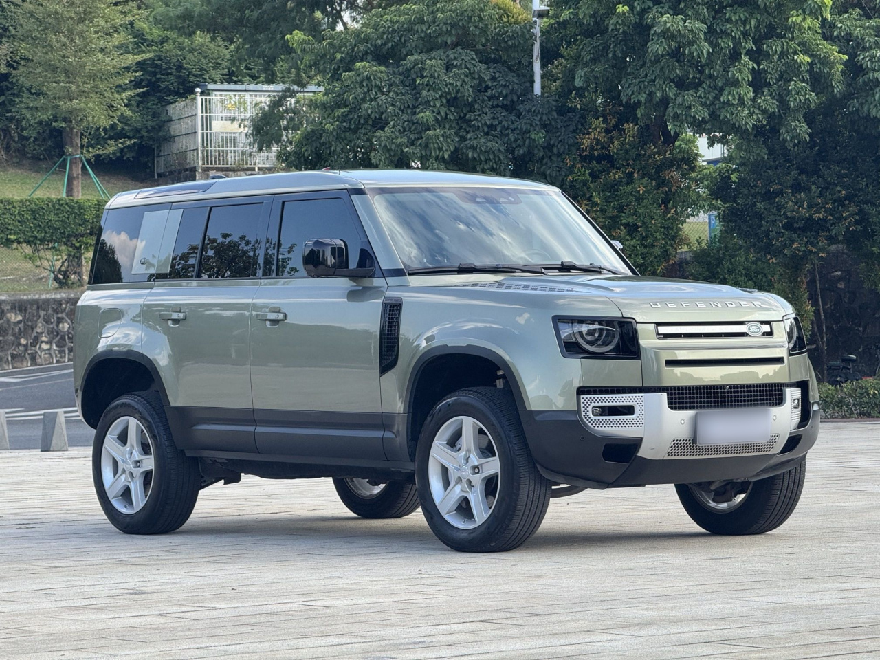 Defender 2020 110 P400 HSE photo 3