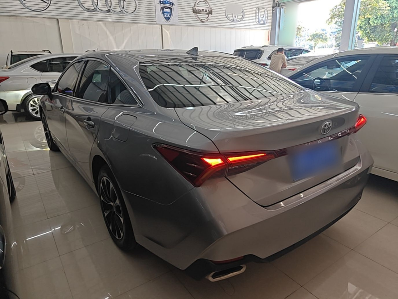 Avalon 2023 2.0L photo 4