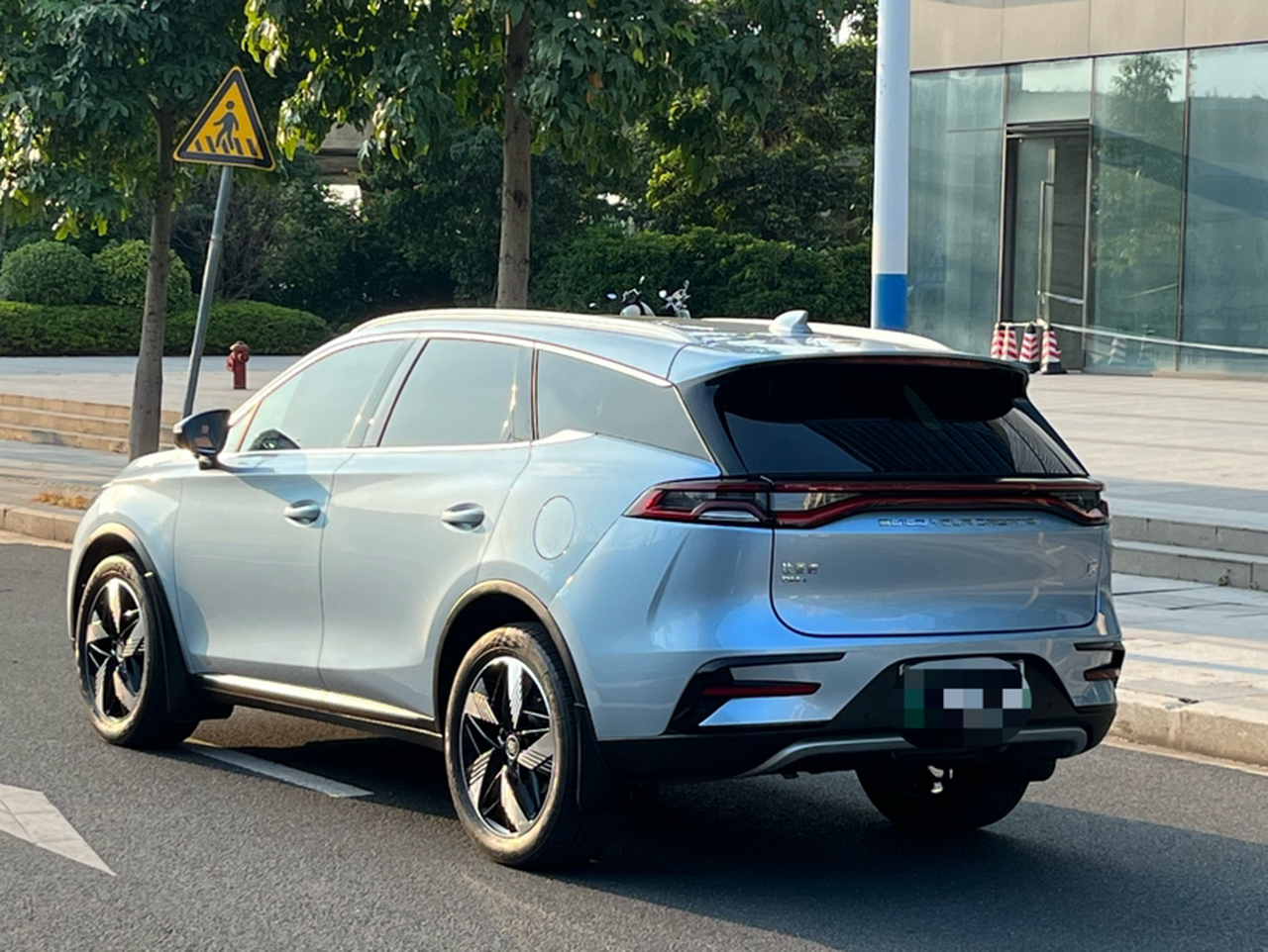 Tang EV 2023 DM-i Champion 112KM Noble photo 4