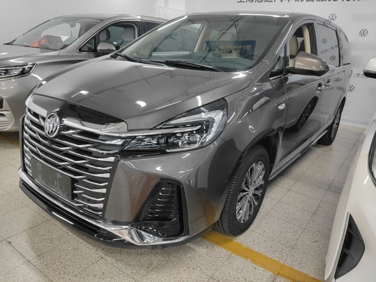 GL8 2023 Facelift Luxury
