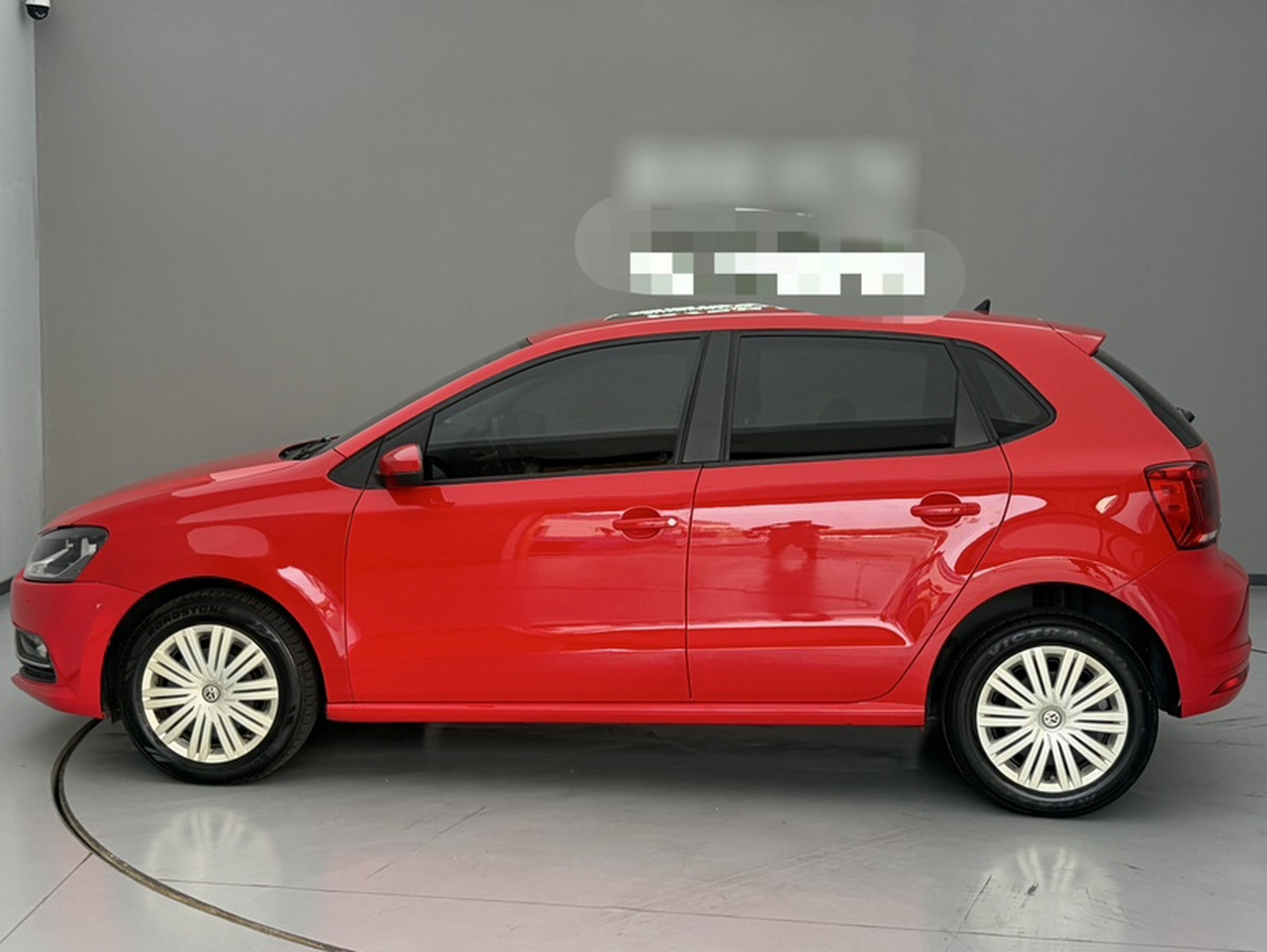 Polo 2016 1.6L AT Comfort photo 3