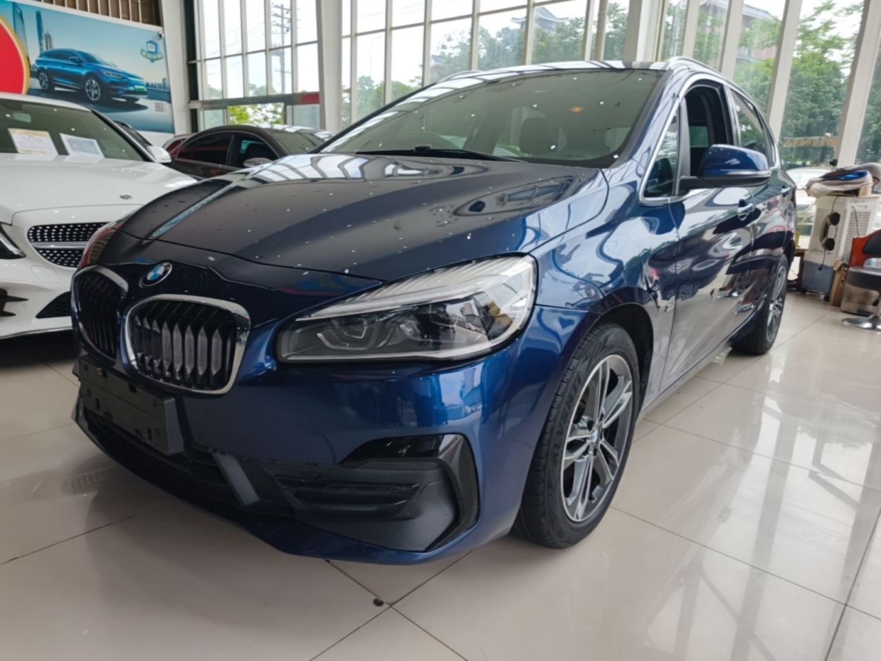 2 Series Wagon 2018 218i Exclusive Sport Package