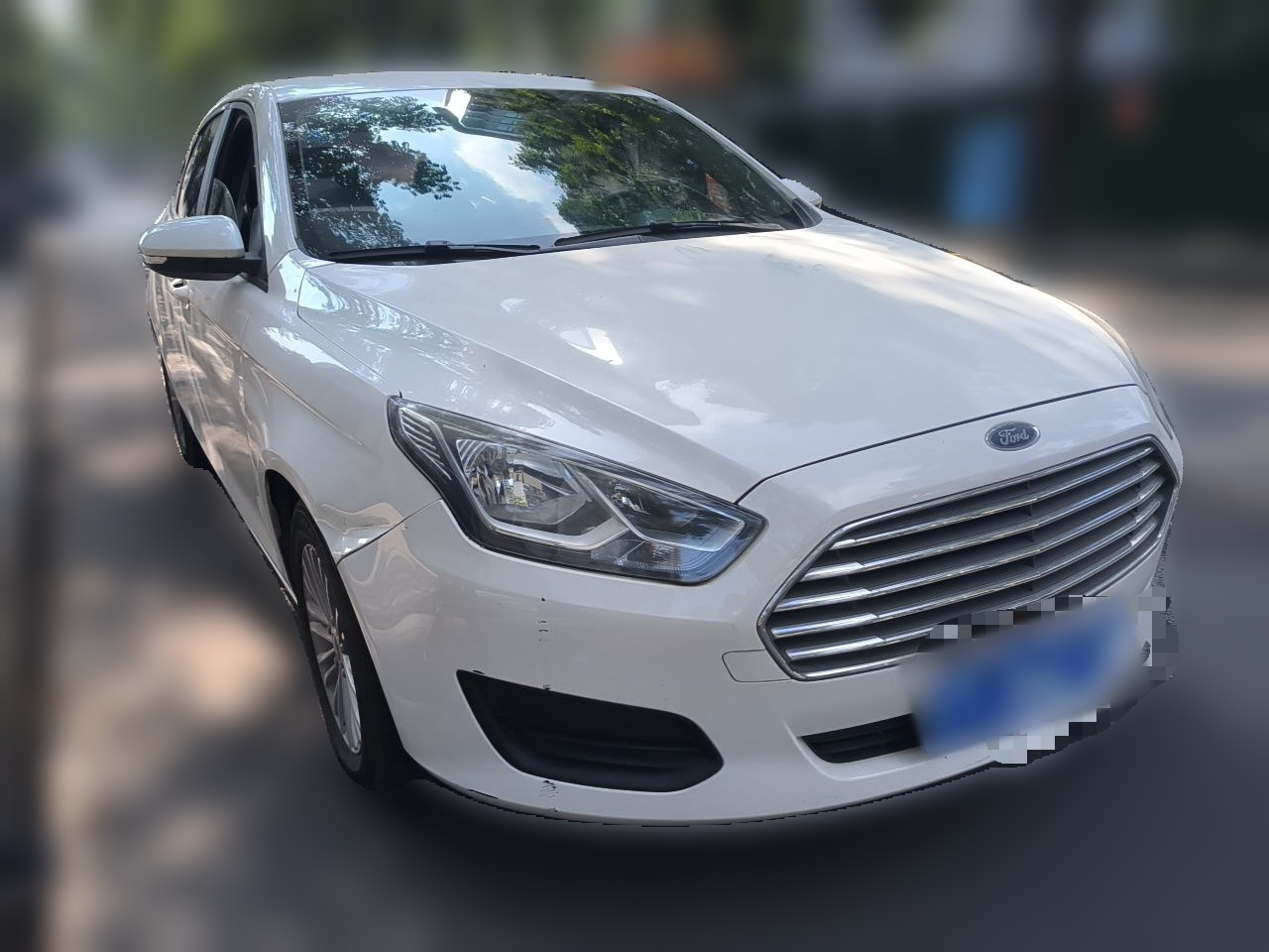 Escort 2017 Facelift 1.5L MT Comfort photo 3