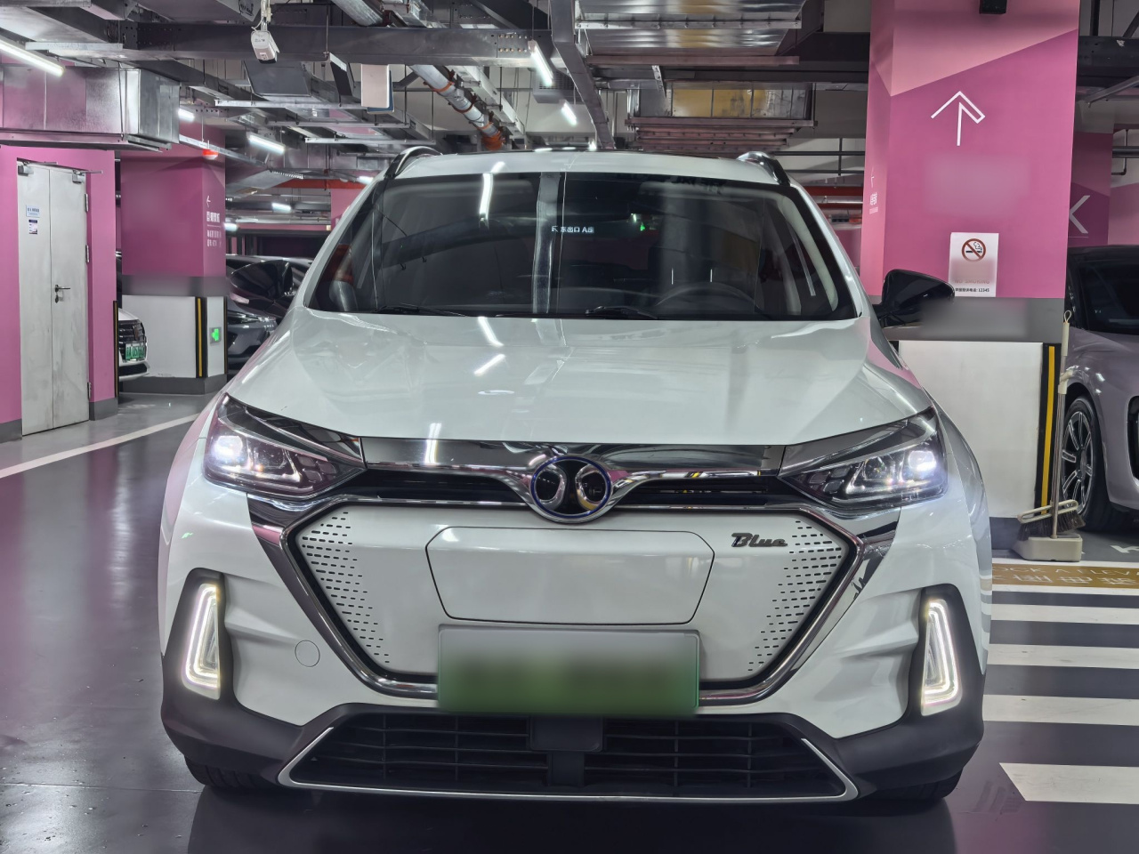 BAIC EX5 2019 photo 2