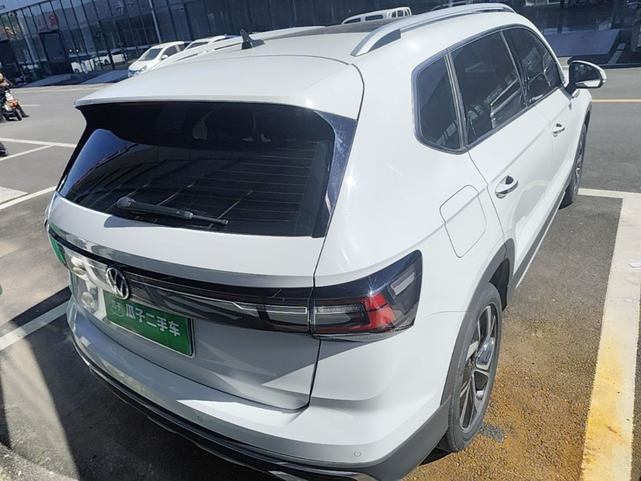 Tharu 2024 300TSI RWD photo 5