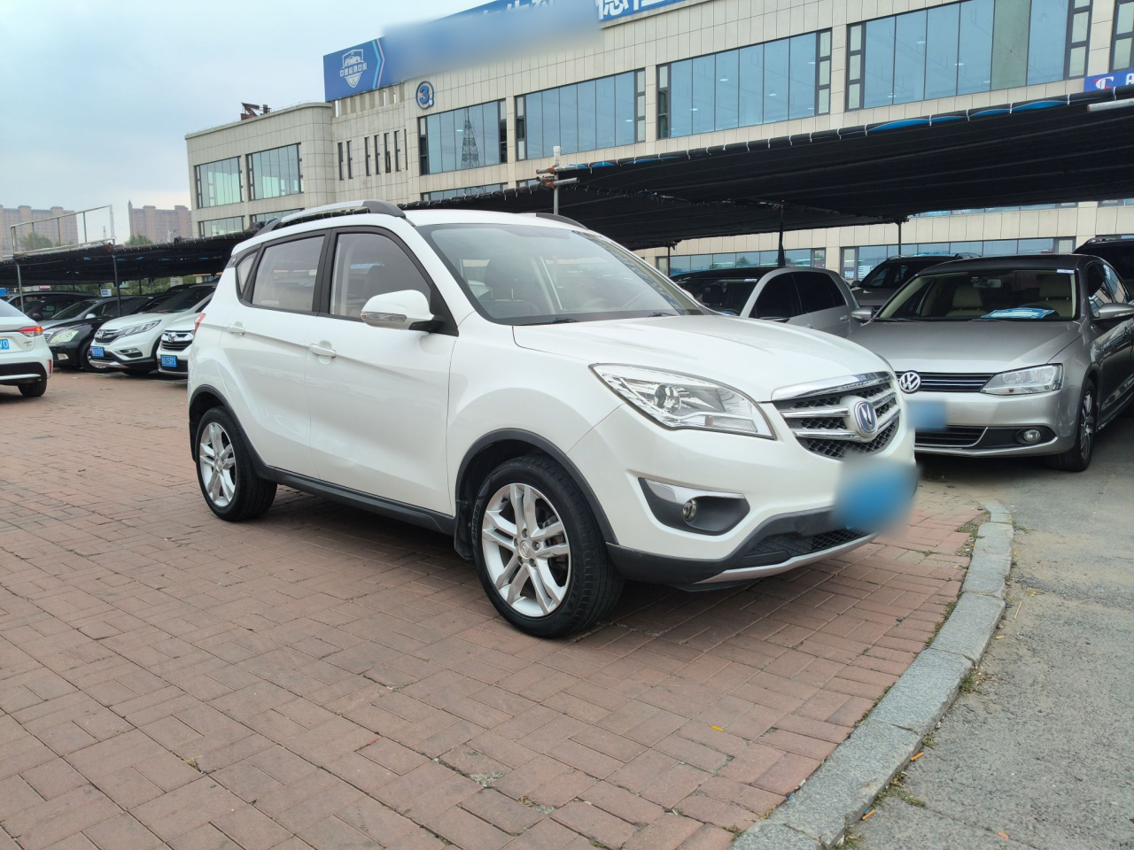 CS35 2015 1.6L MT Luxury IV photo 4