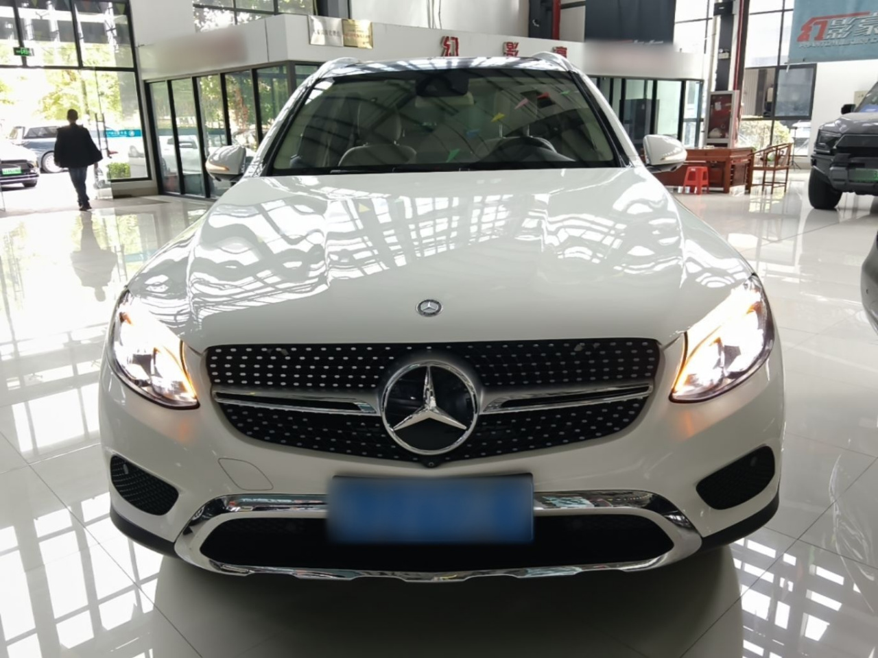 GLC 2016 GLC 300 4MATIC Luxury photo 2