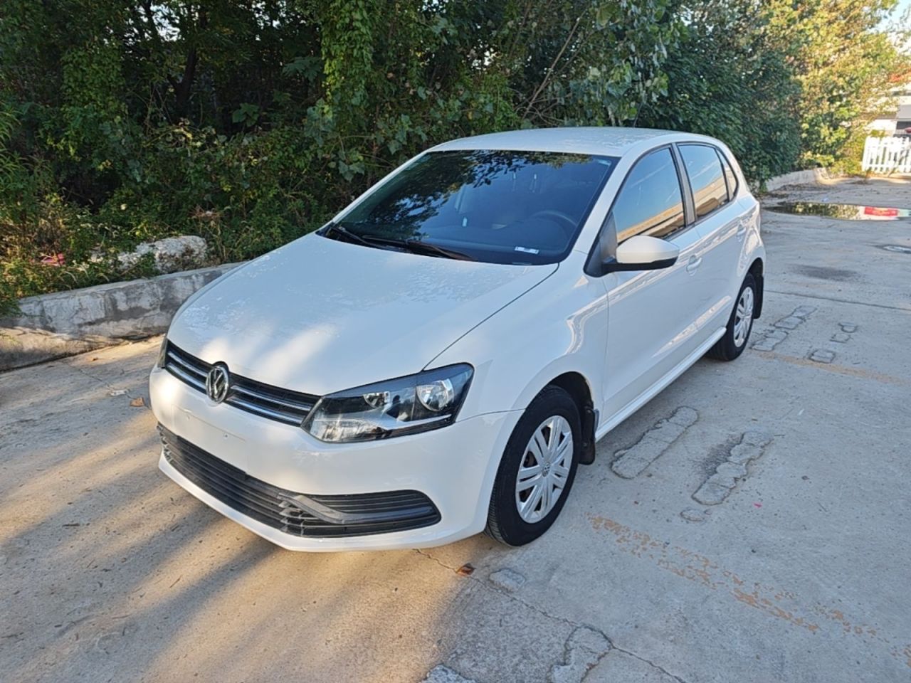 Polo 2016 1.4L MT
