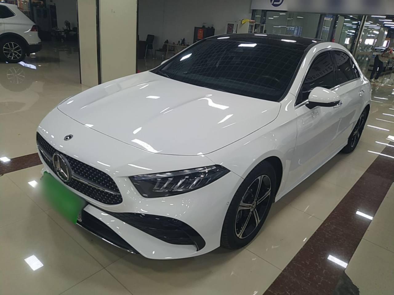 A-Class 2023 A 200 L Fashion