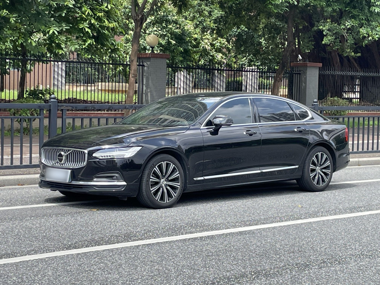 S90 2021 B5 Luxury