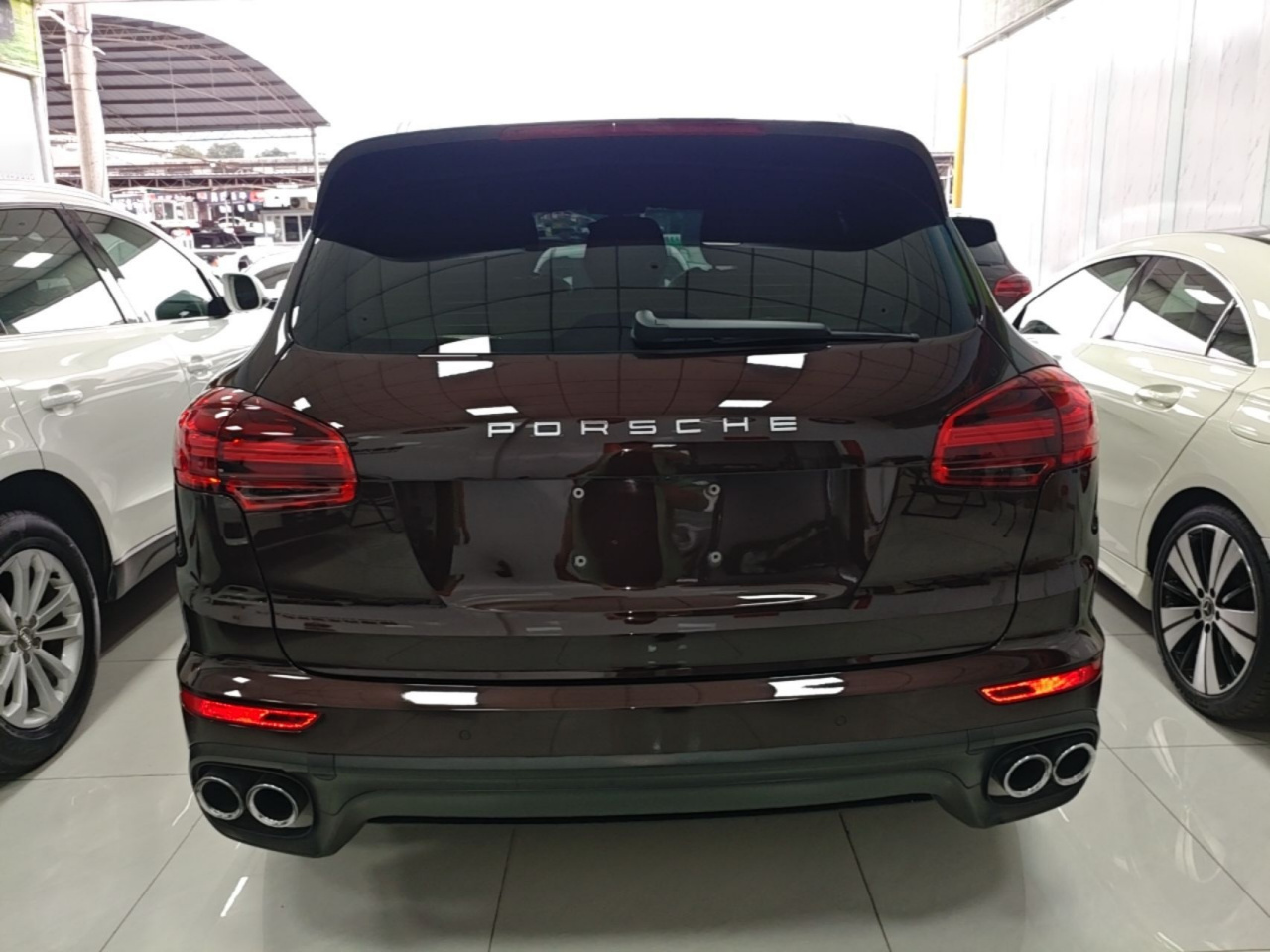 2016 Cayenne Platinum Edition 3.0T photo 5