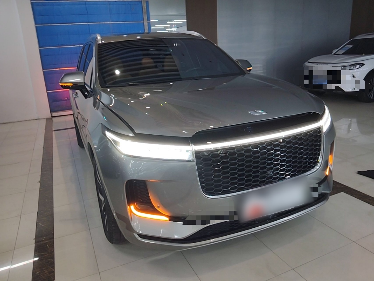 Li Auto ONE 2021 EREV 6-Seater photo 3