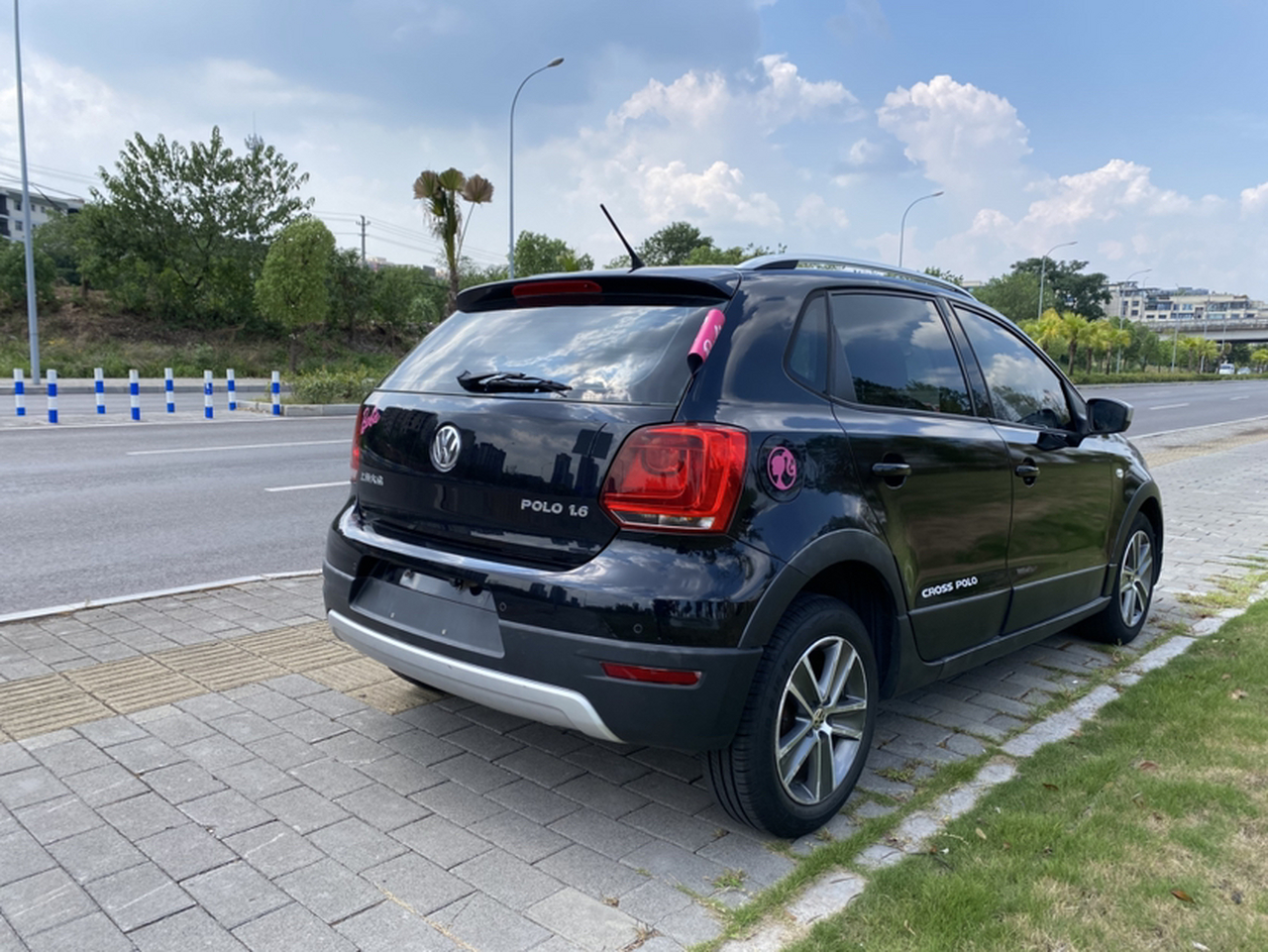 2012 1.6L Cross Polo AT photo 3