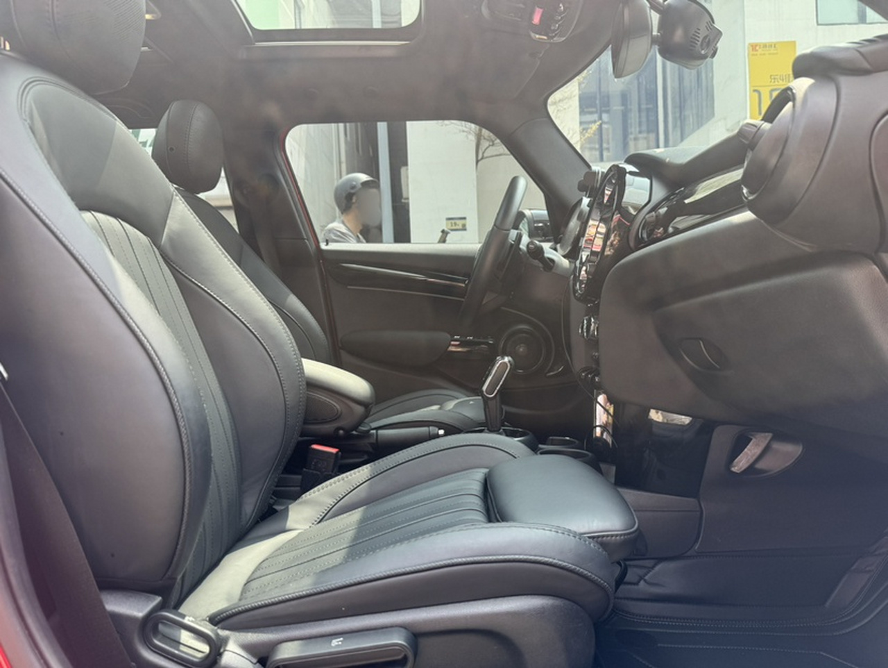 2023 Facelift 2.0T COOPER S 5-Door photo 2