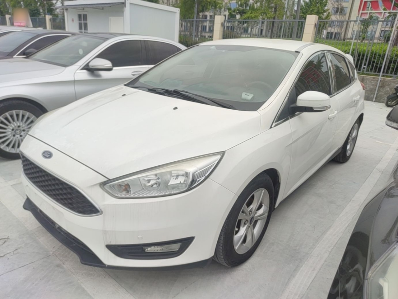 Focus 2015 Hatchback 1.6L AT Comfort