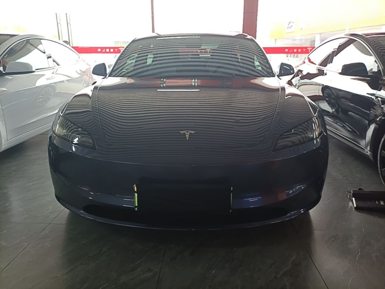 Model 3 2023 Long Range AWD photo 2