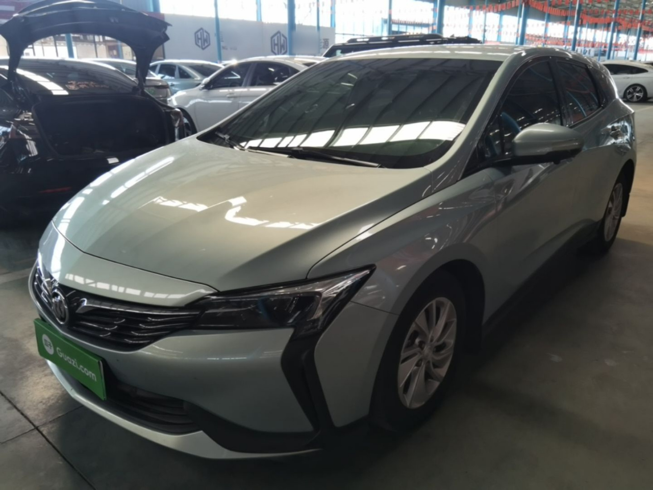 6 2022 PHEV Fashion