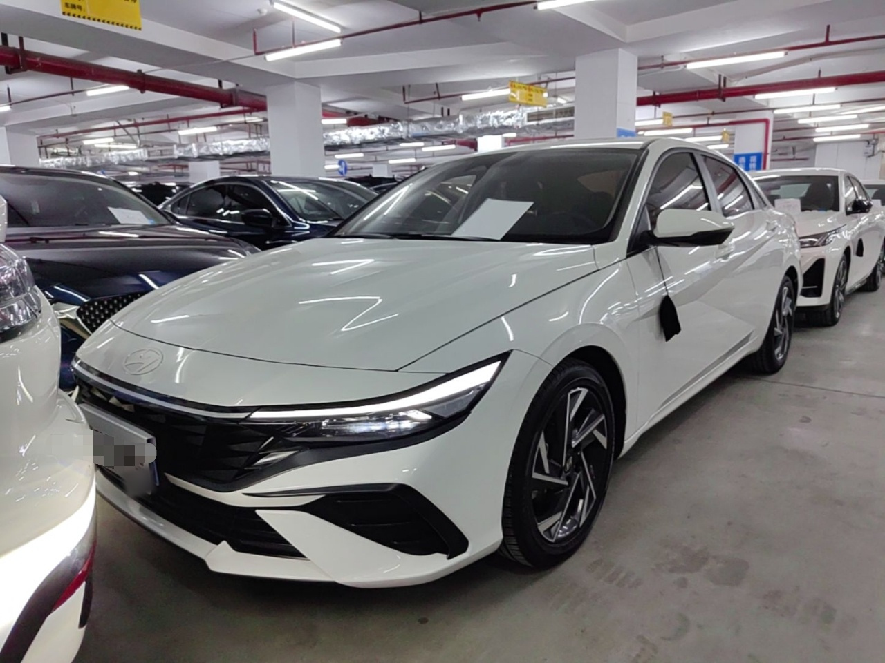 Elantra 2023 1.5L CVT LUX Premium