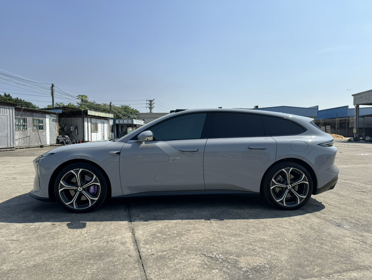ET5T 2024 75kWh Touring photo 3