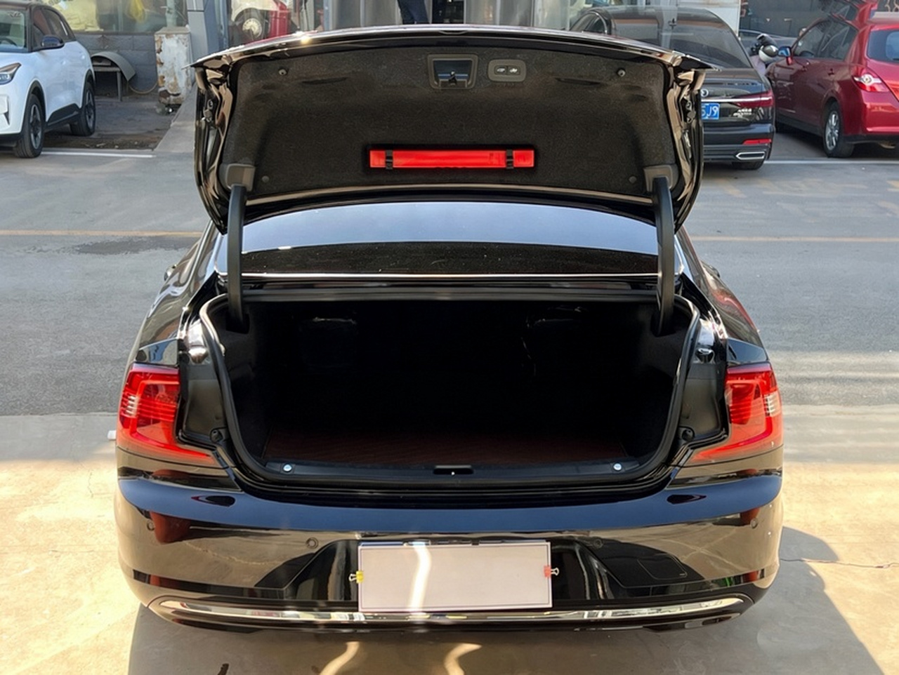S90 2025 B5 Luxury photo 4