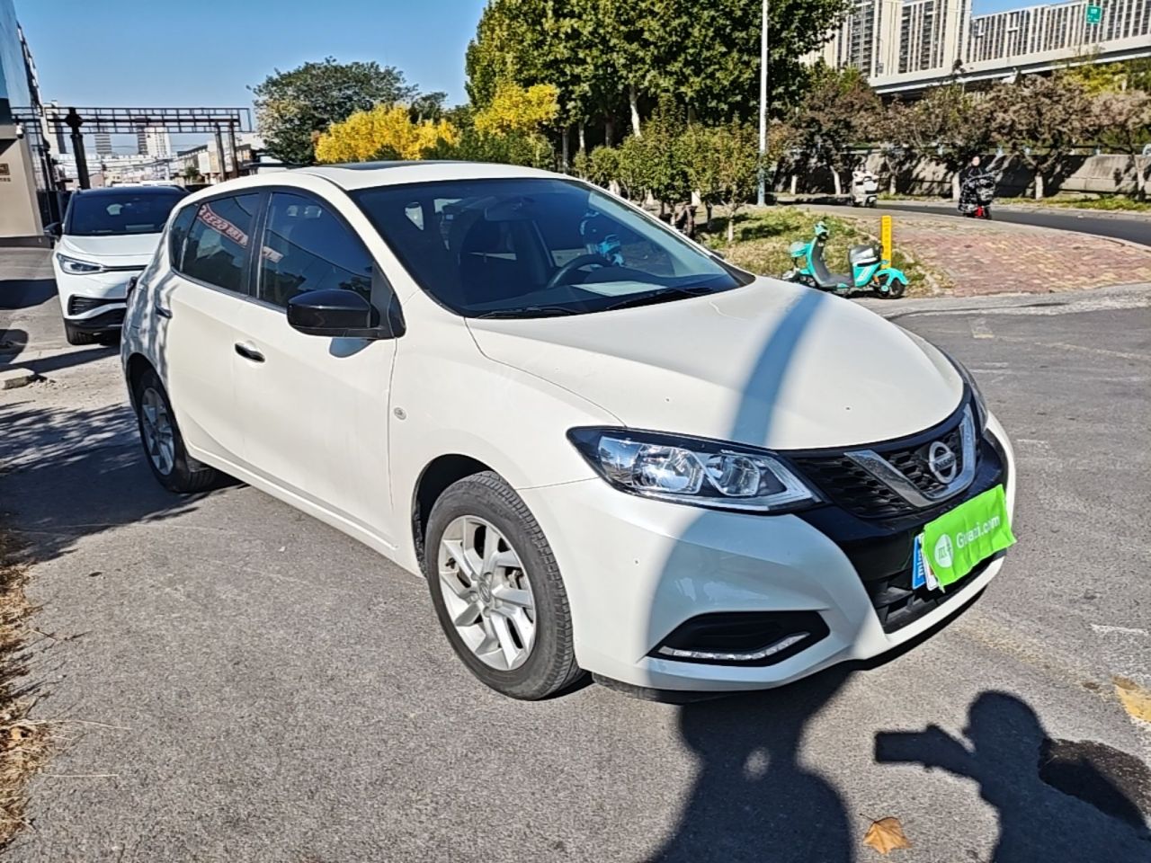Tiida 2024 1.6L CVT photo 3