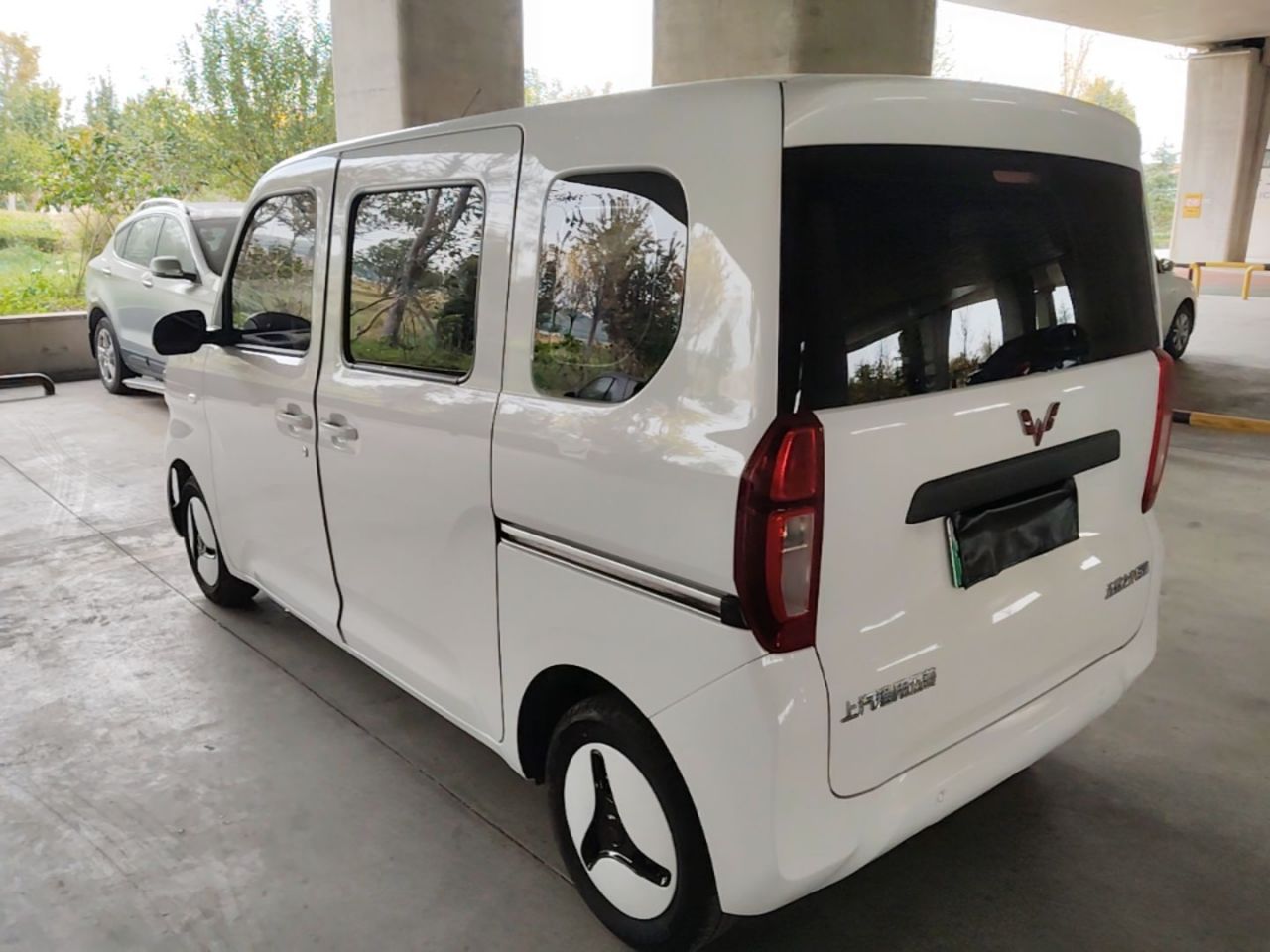 Wuling Zhiguang EV 2025 201km Standard photo 4