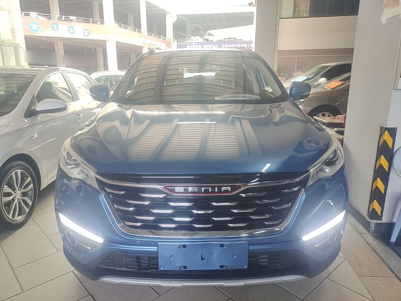 FAW Senia R9 2018 1.2T AT Luxury photo 2