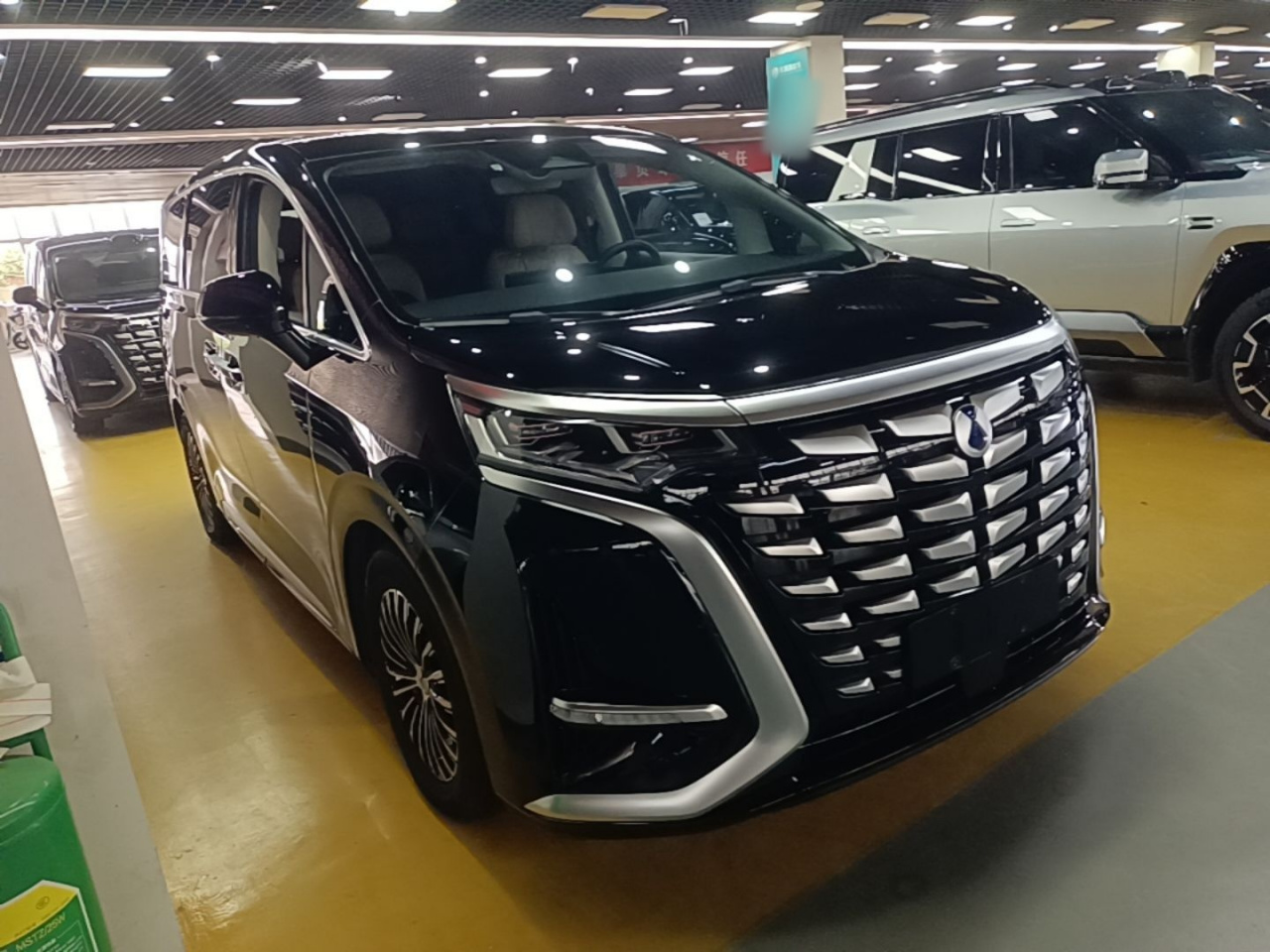 D9 2024 DM-i 980 AWD Premium photo 3