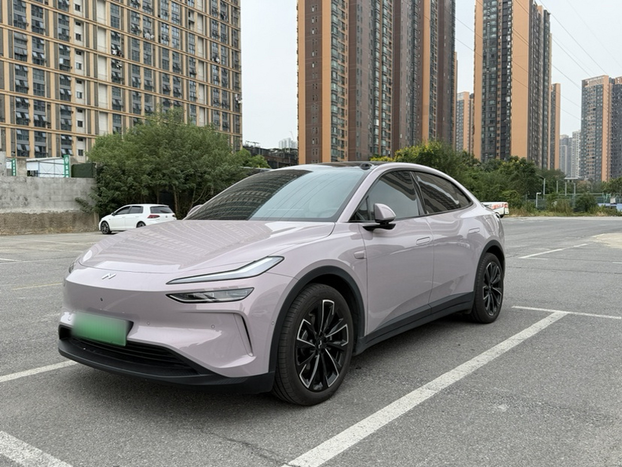 L60 2025 60kWh RWD