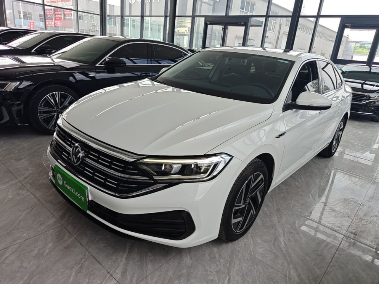 Sagitar 2023 280TSI DSG Lite