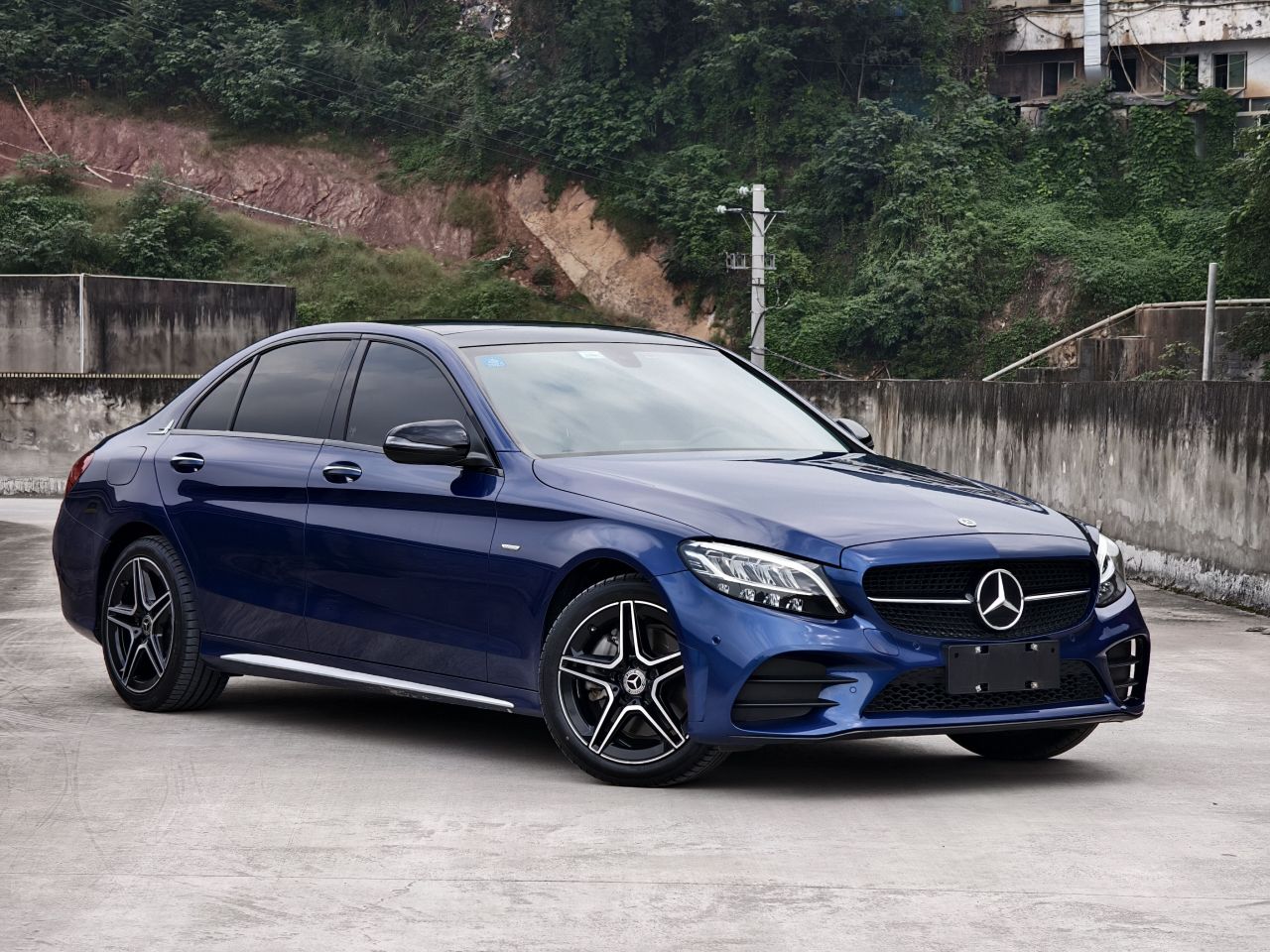 C-Class 2021 C 260 L Sport Starlight Edition photo 4