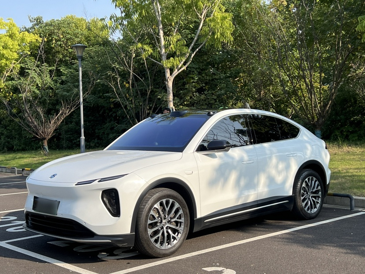 EC6 2024 75kWh